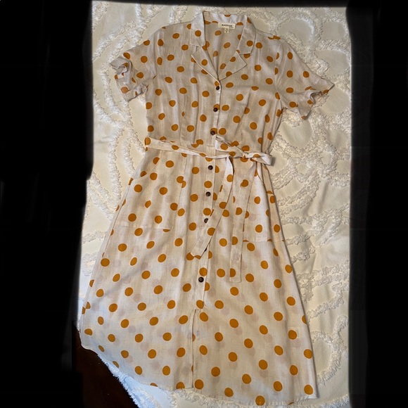 🎉SOLD LOCALLY🎉 Monteau size M like new. - Picture 1 of 2